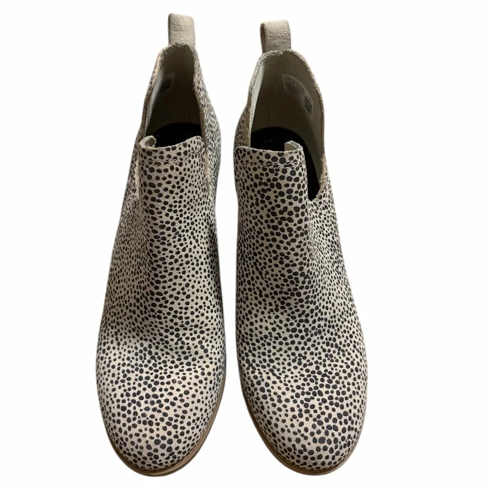TOMS Women's Kallie Cutout Suede‎ Macadamia Wedge Bootie Boots Cheetah Size 7